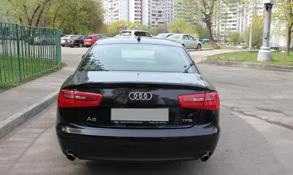 Автомобиль Audi A6 IV (C7) 3 фотография